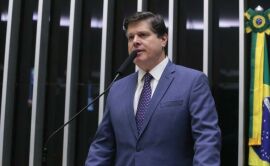 Imagem da notícia Câmara aprova em 2º turno PEC que altera regras para pagamento de precatórios